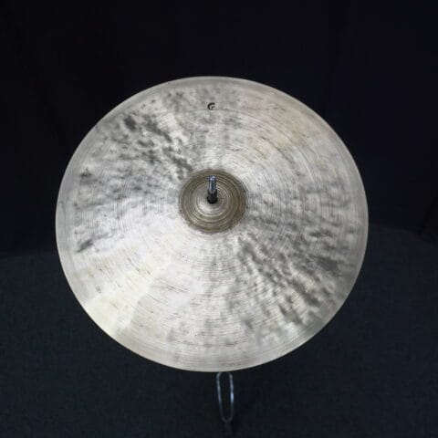 Collingwood 15” Crash, 807g.