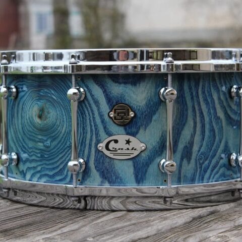 Fabrication artisanale sur mesure / Custom Handcrafted Drums